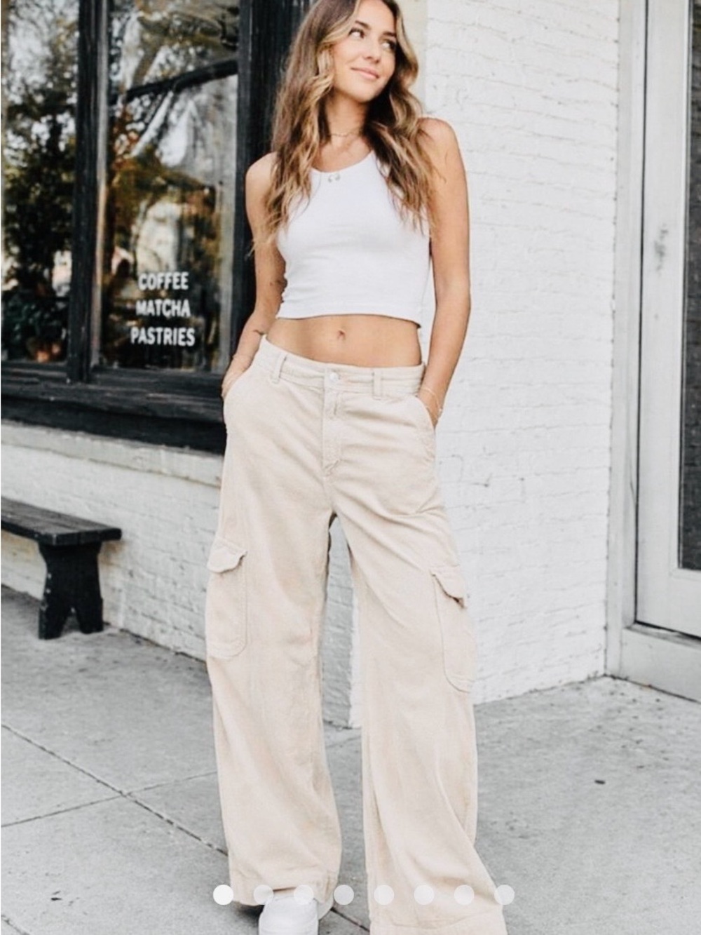 American Eagle Super High-Rise Baggy Wide Leg Corduroys Cream Size 4 NWOT
